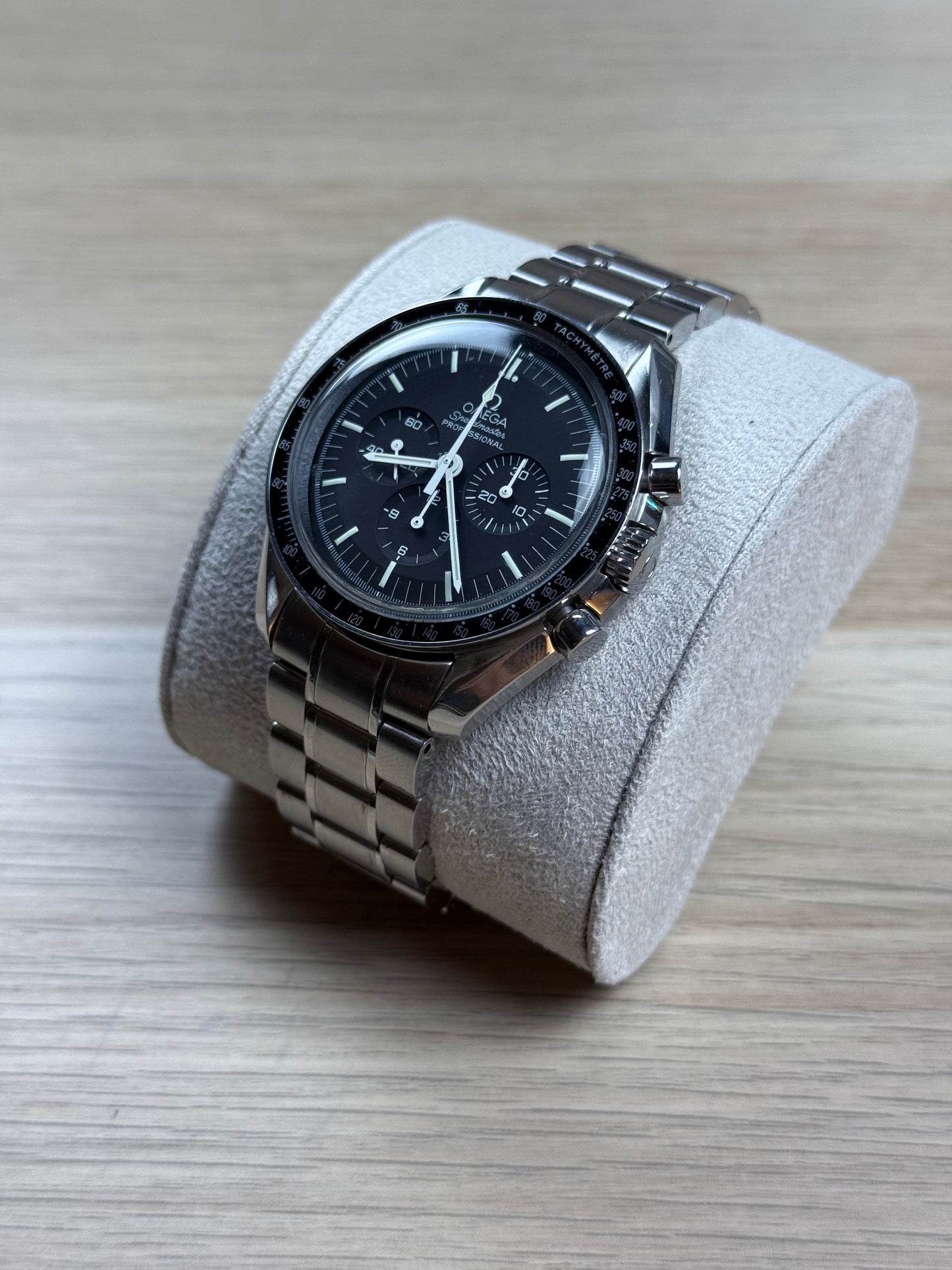 OMEGA SPEEDMASTER MOONWATCH ESALITE
