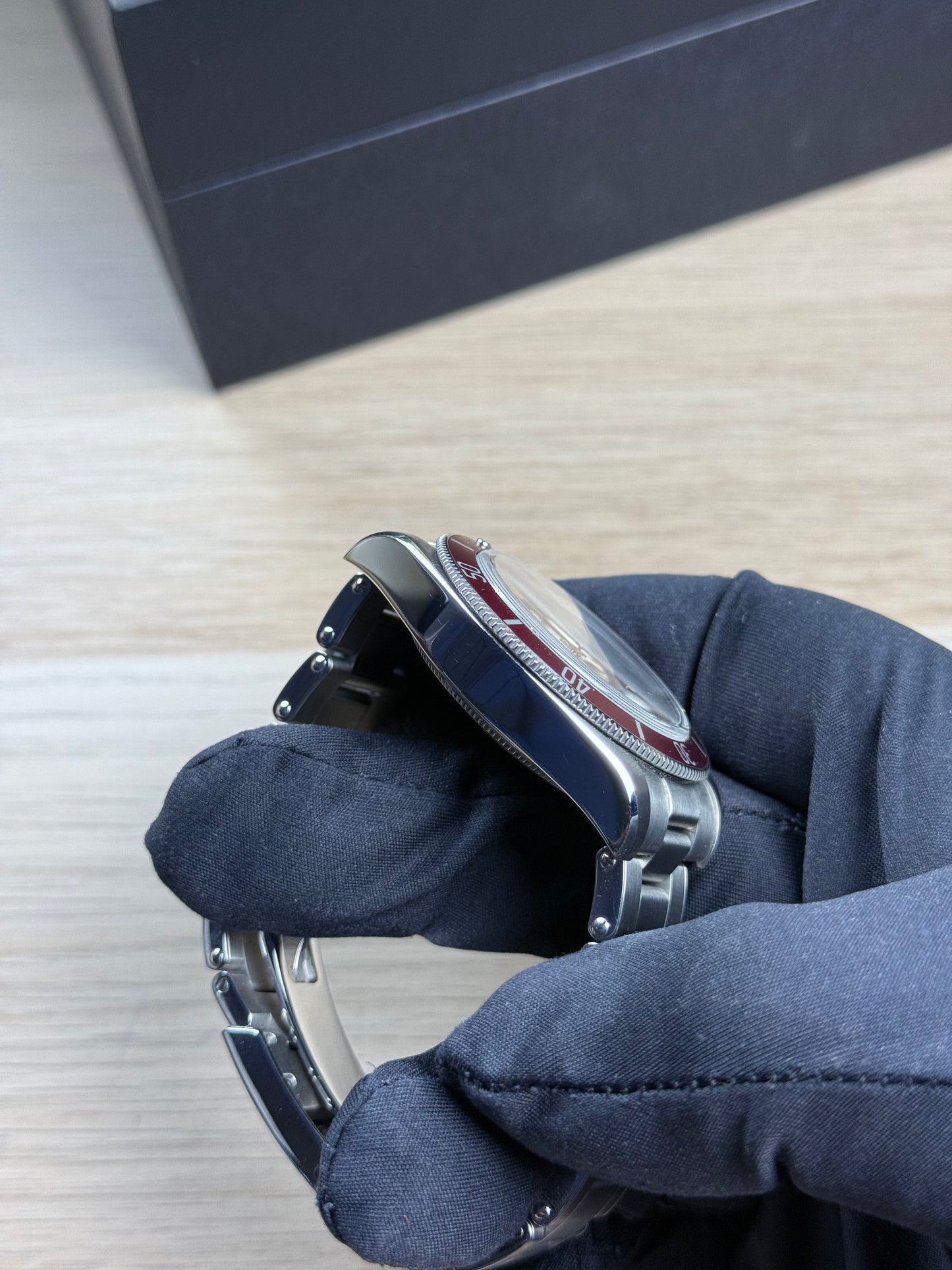 BLACK BAY 41mm NEW Ghiera Rossa 2025
