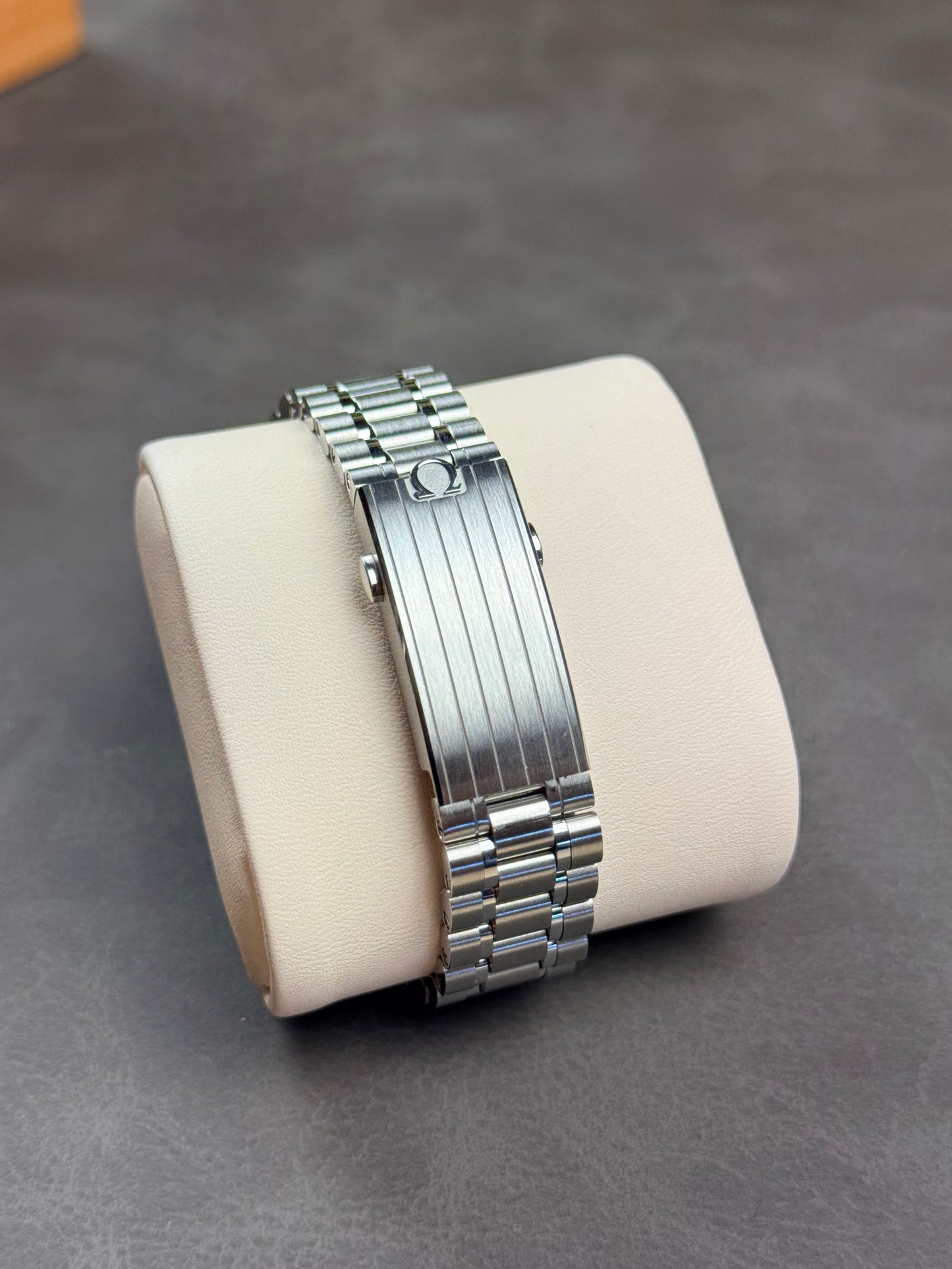 OMEGA SPEEDMASTER CHRONOSCOPE