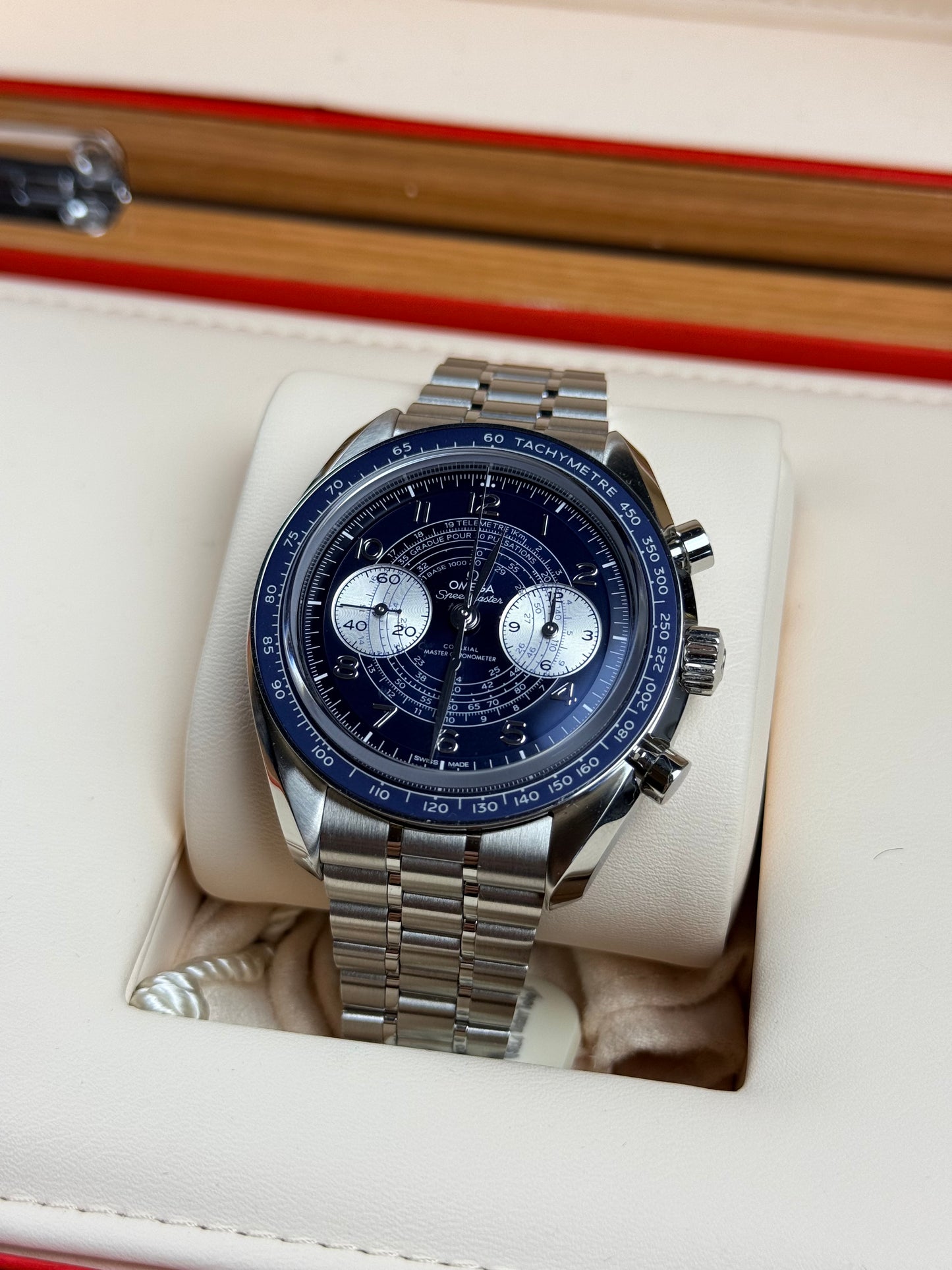 OMEGA SPEEDMASTER CHRONOSCOPE