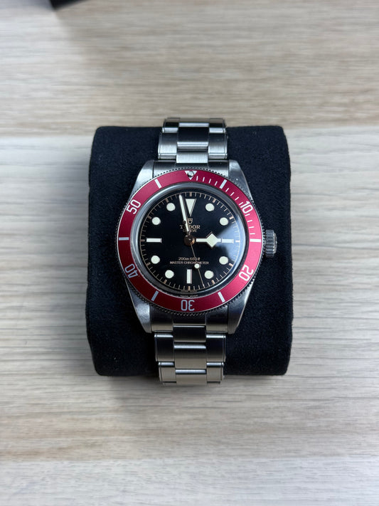 BLACK BAY 41mm NEW Ghiera Rossa 2025